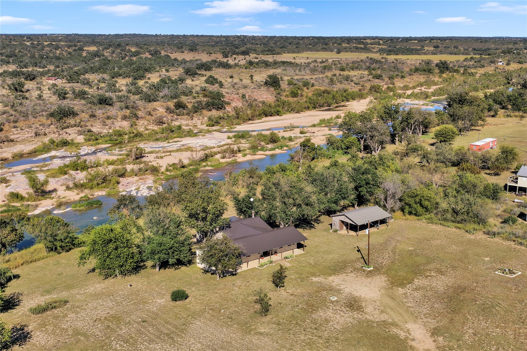 261 Diamond Cross Dr, Llano, TX 78643