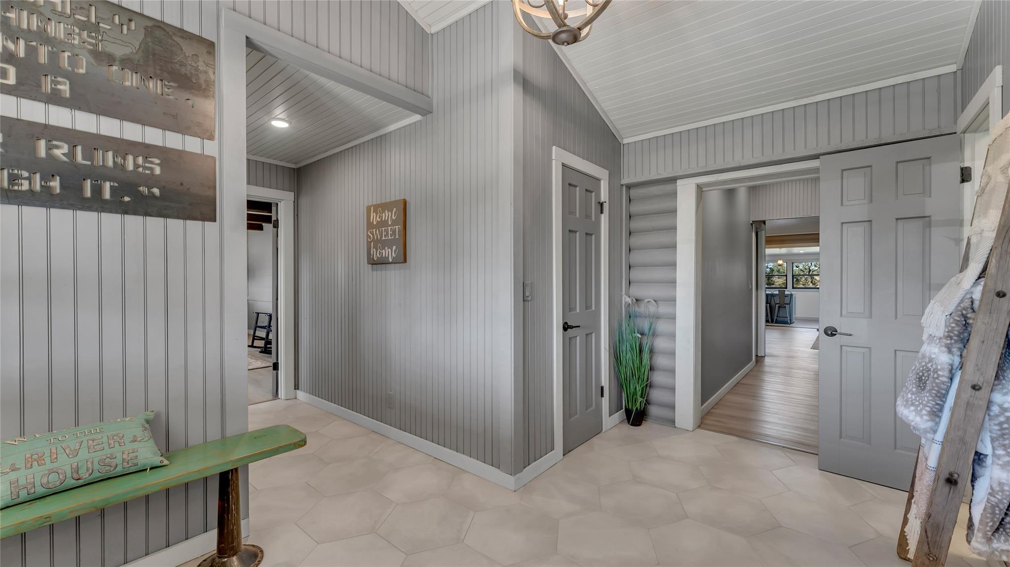 261 Diamond Cross Dr, Llano, TX 78643