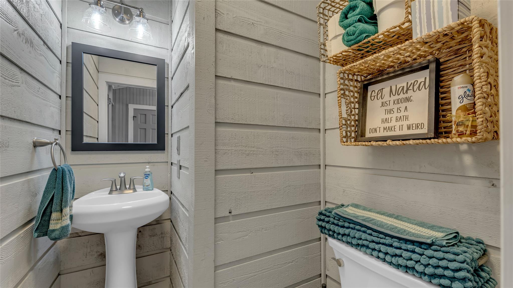 261 Diamond Cross Dr, Llano, TX 78643