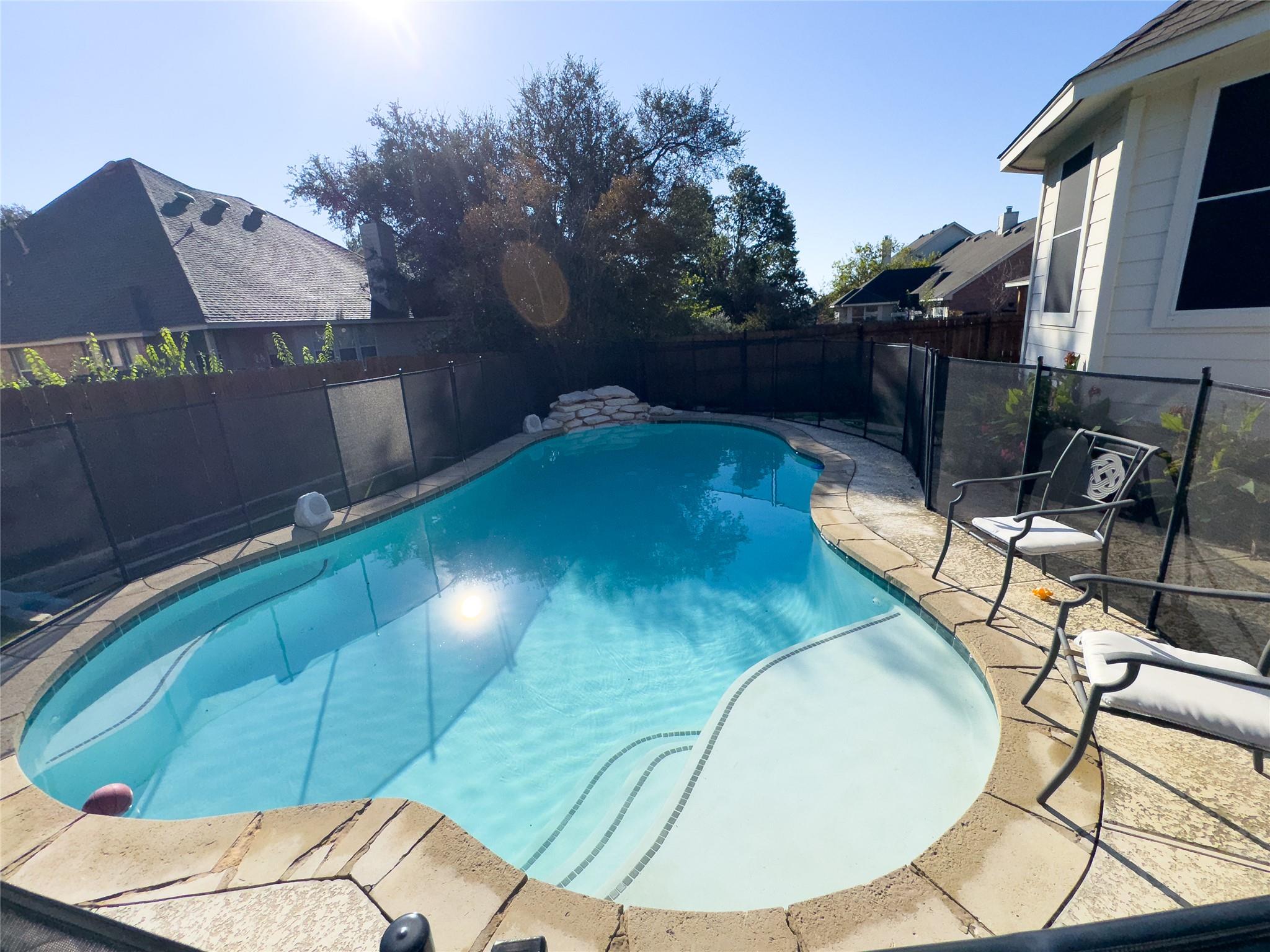 2410 Aspen Meadow Rd, Leander, TX 78641