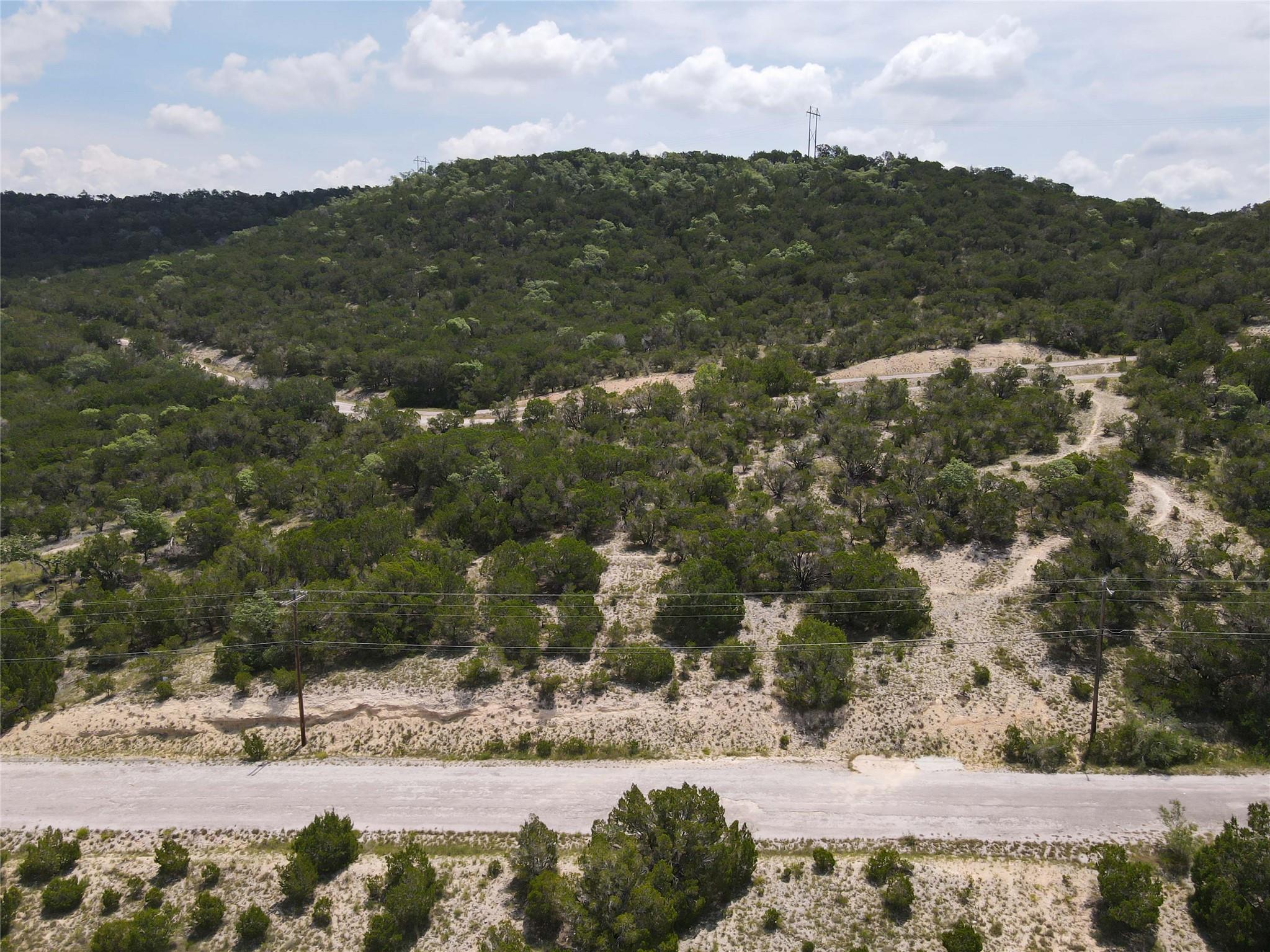 8007 Arapaho Trl, Lago Vista, TX 78645