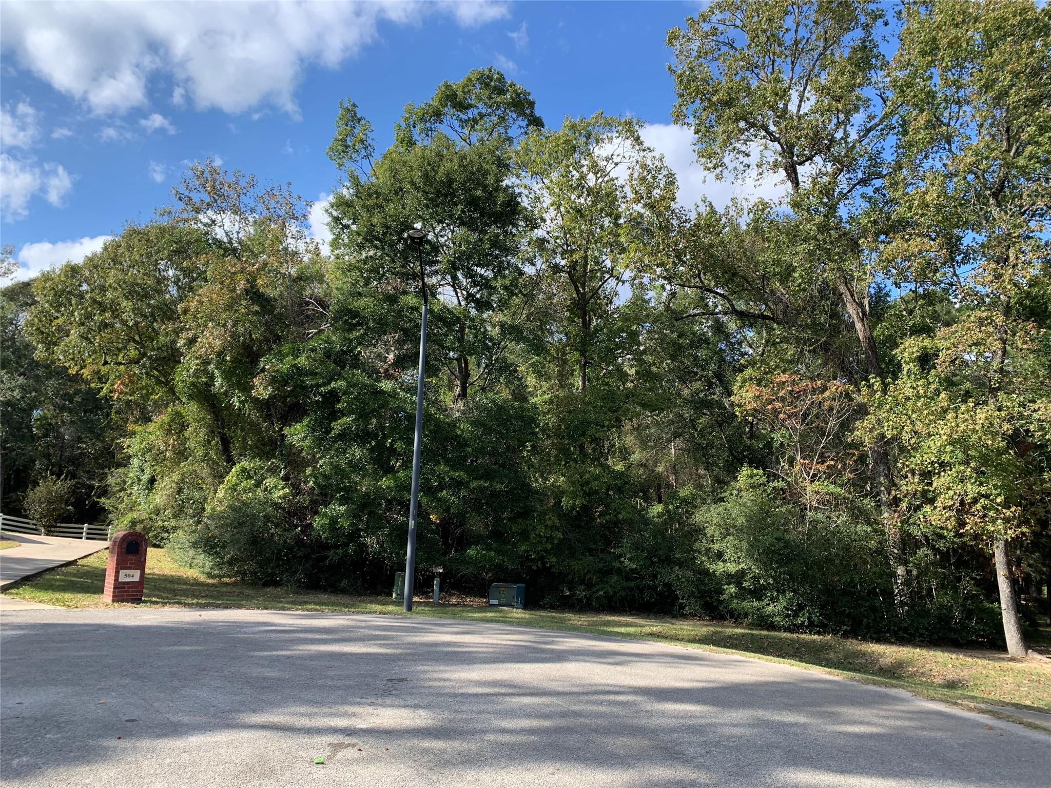 500 Nautica Ln, Montgomery, TX 77316