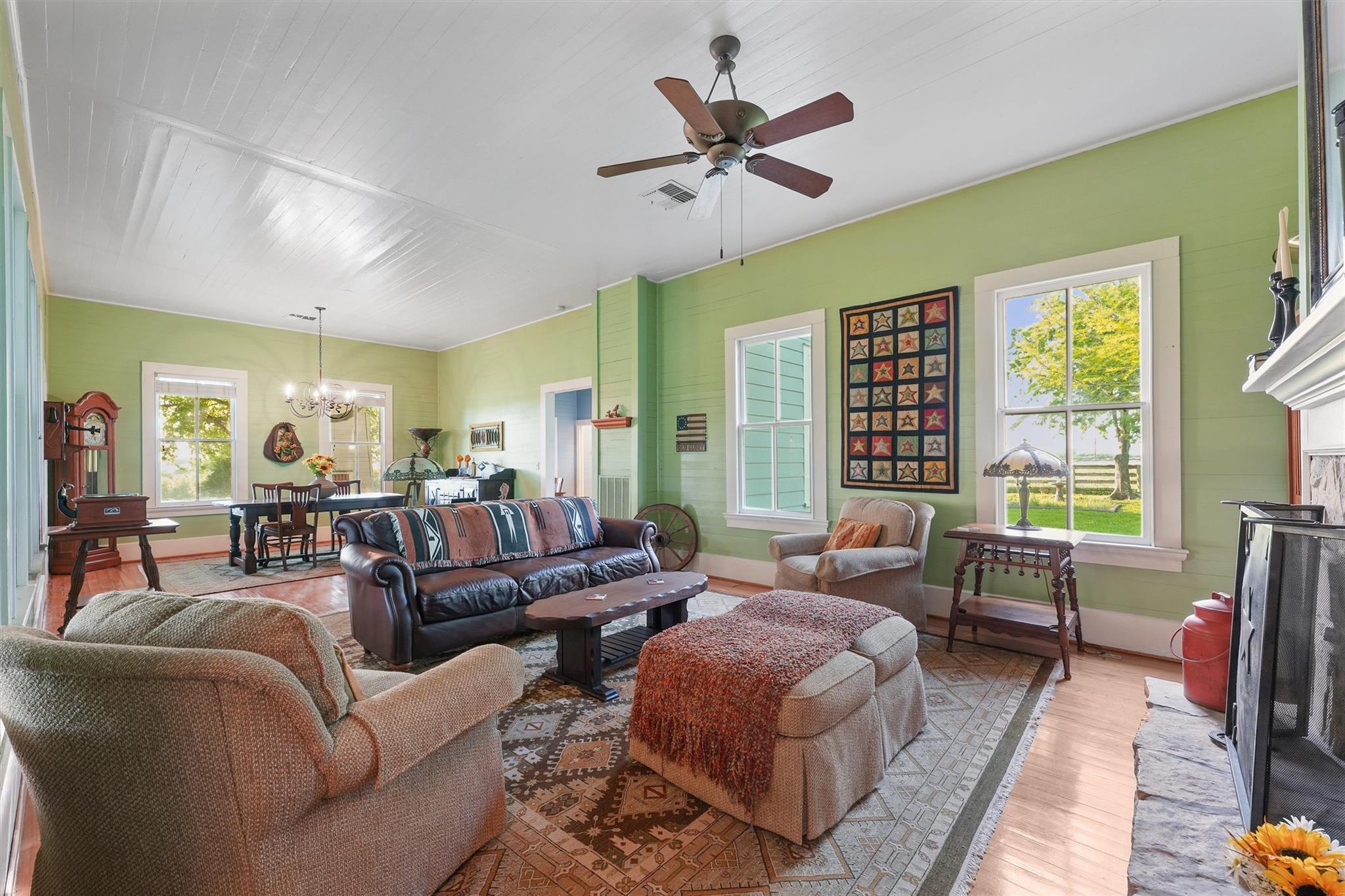 9058 Sam Houston Rd, Brenham, TX 77833