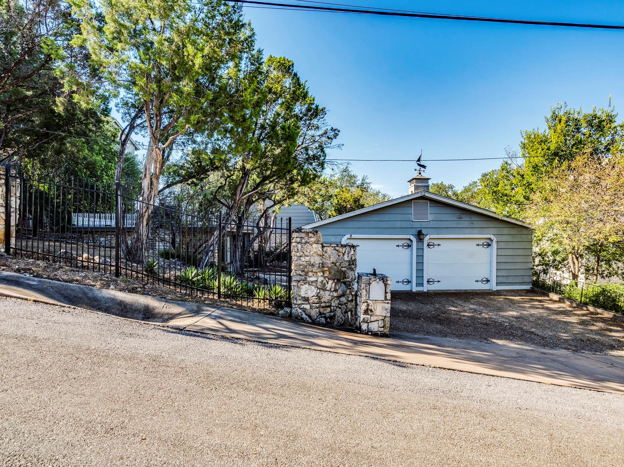 236 Cedar Hurst Ln, Austin, TX 78734