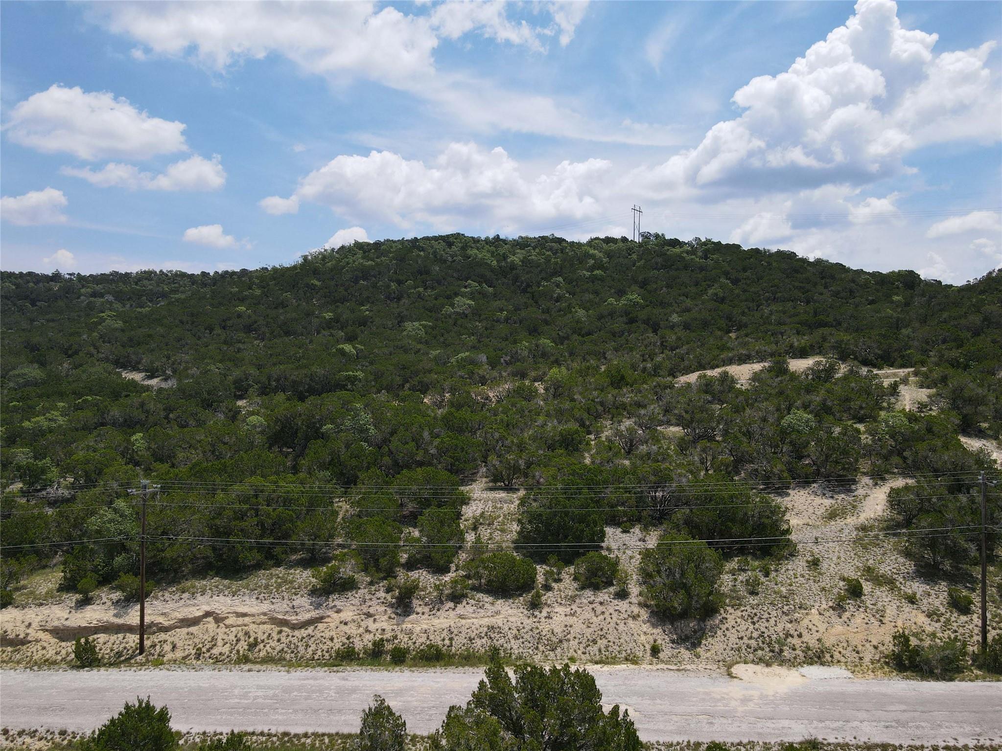 8007 Arapaho Trl, Lago Vista, TX 78645