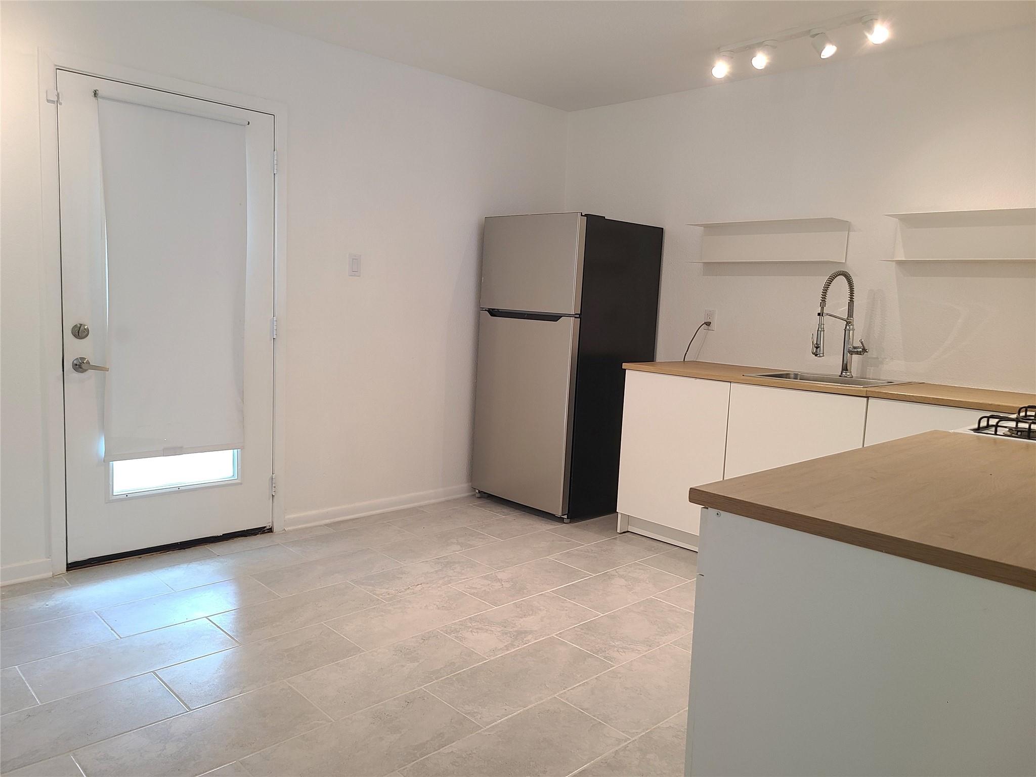 6216 Hogan Ave, Austin, TX 78741