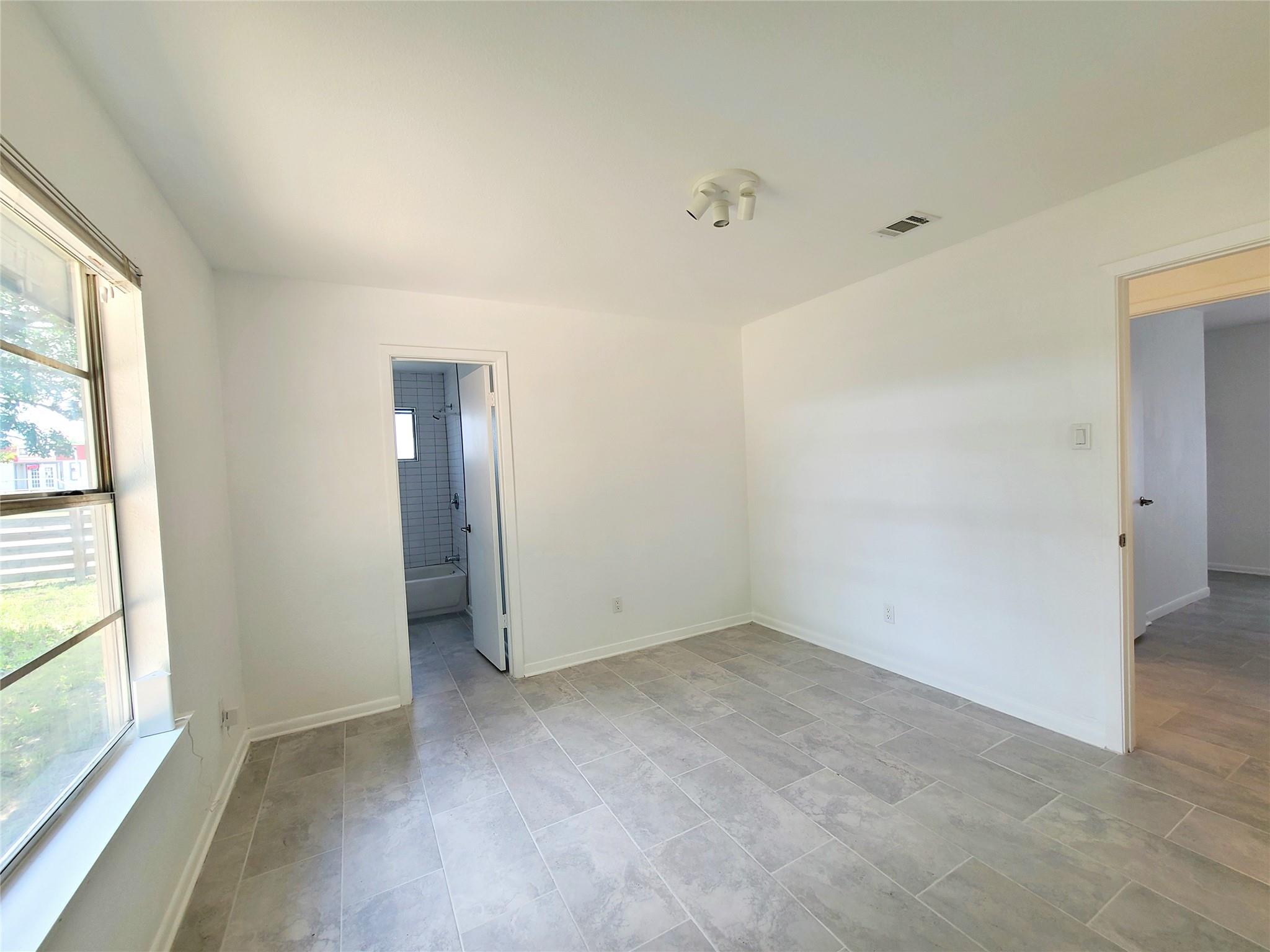 6216 Hogan Ave, Austin, TX 78741