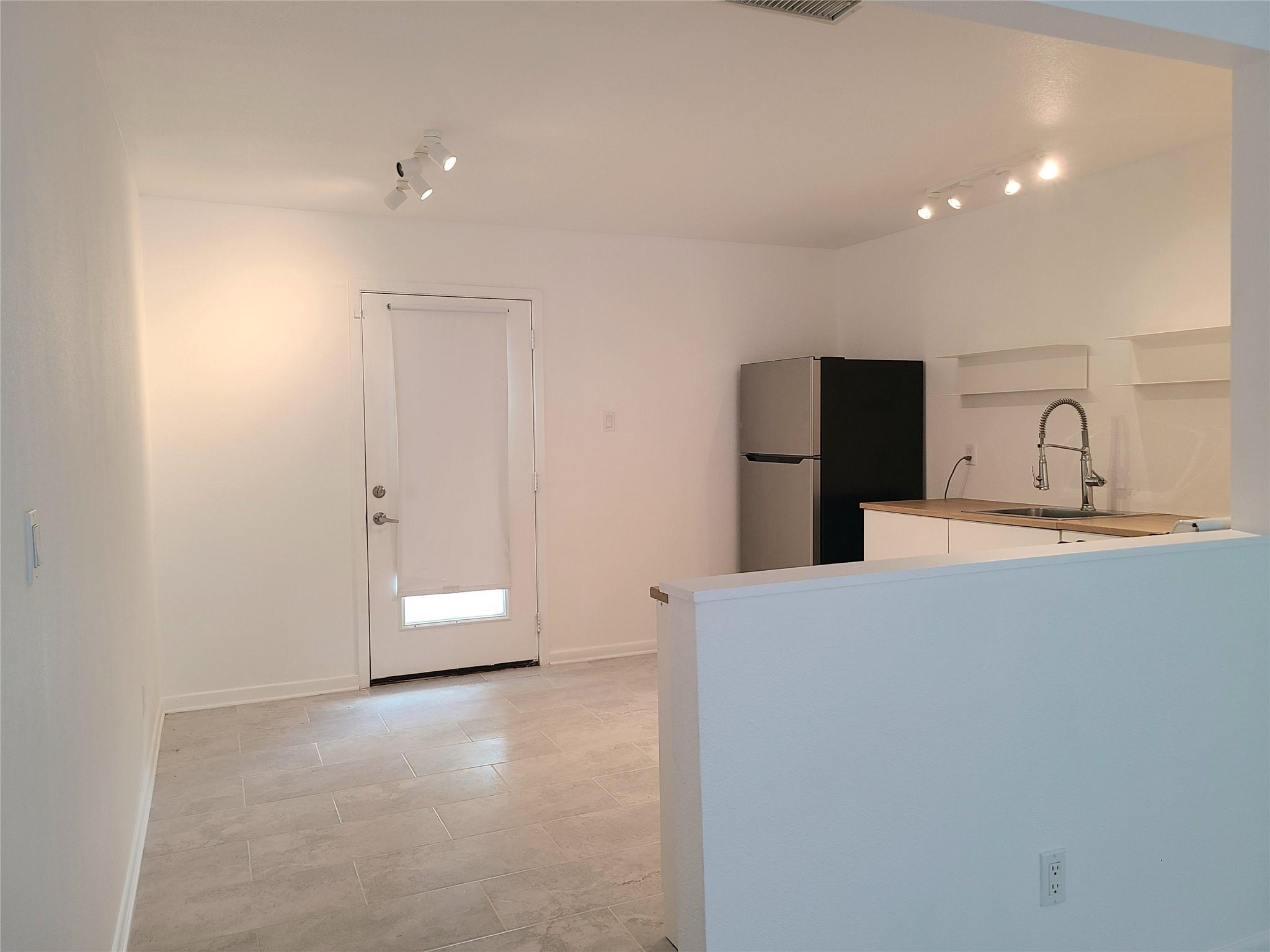 6216 Hogan Ave, Austin, TX 78741