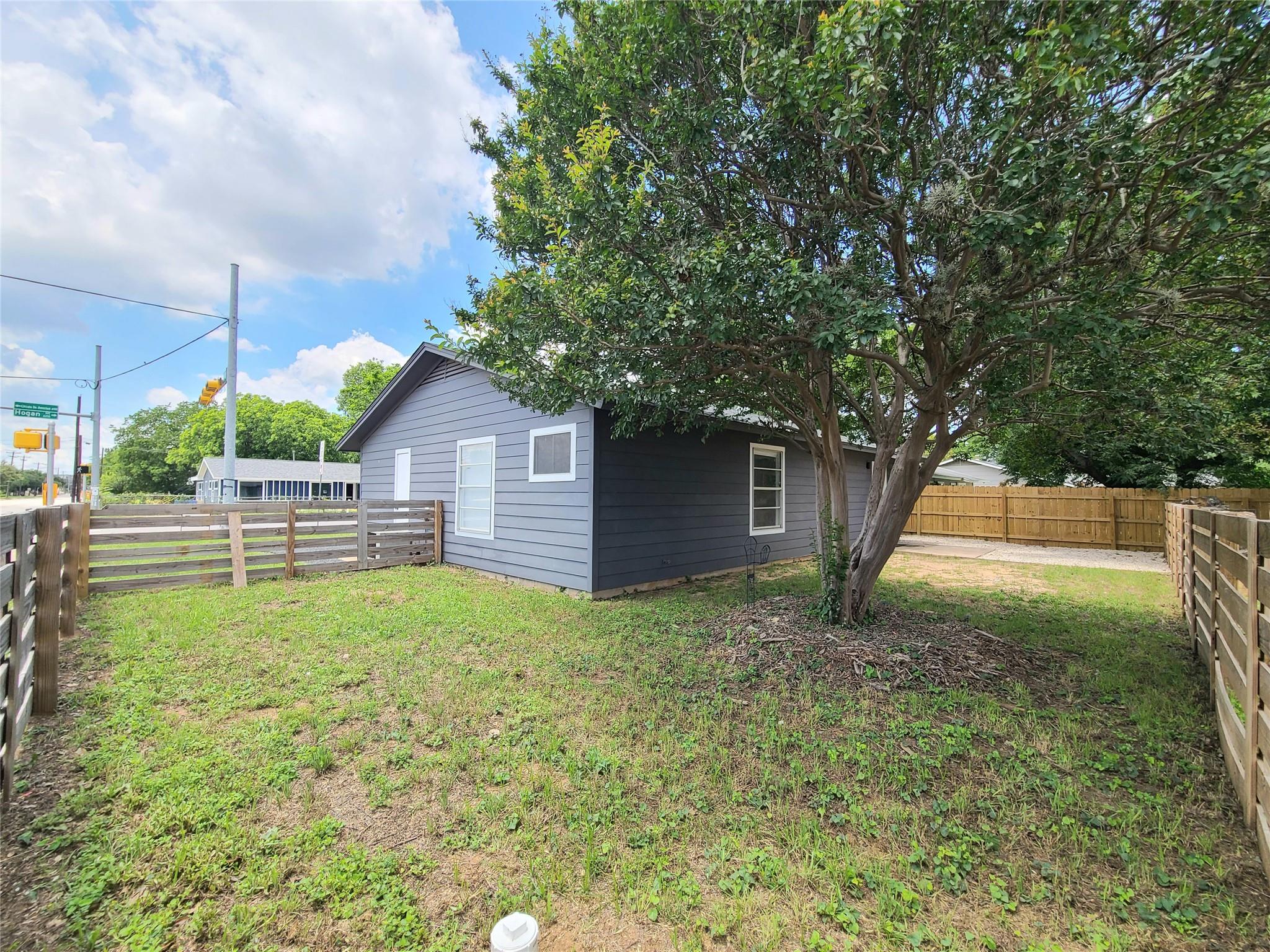 6216 Hogan Ave, Austin, TX 78741