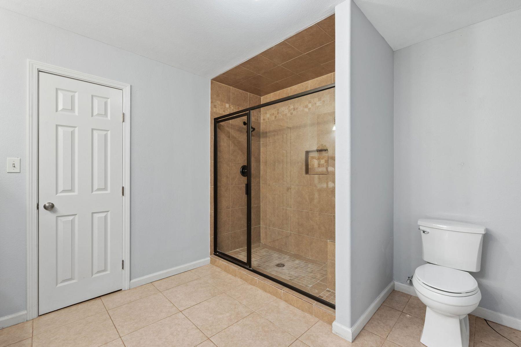 25 Zoeller Ln, Boerne, TX 78006