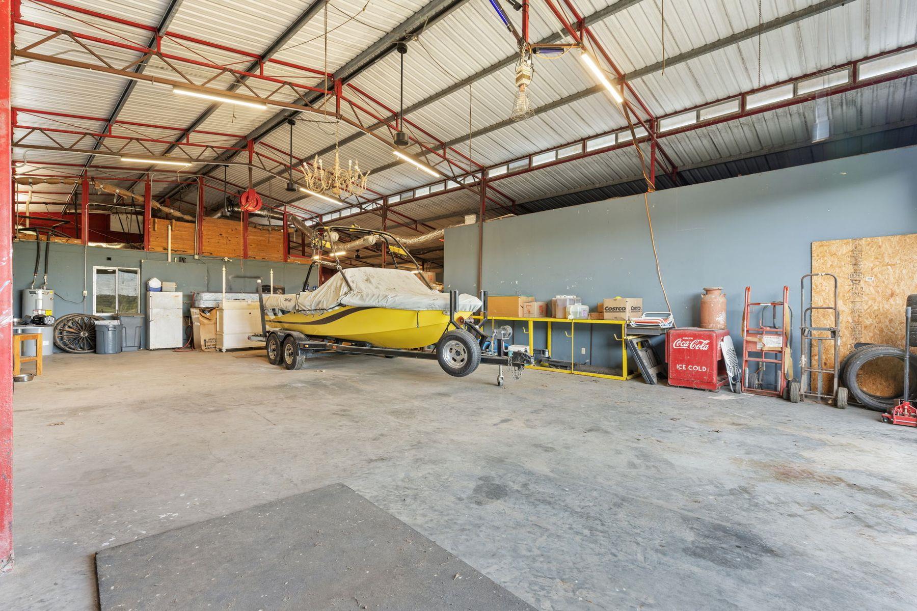 25 Zoeller Ln, Boerne, TX 78006