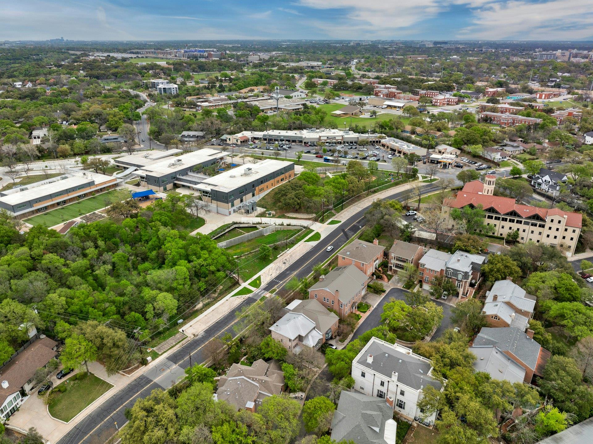 2712 Hillview Green Ln, Austin, TX 78703