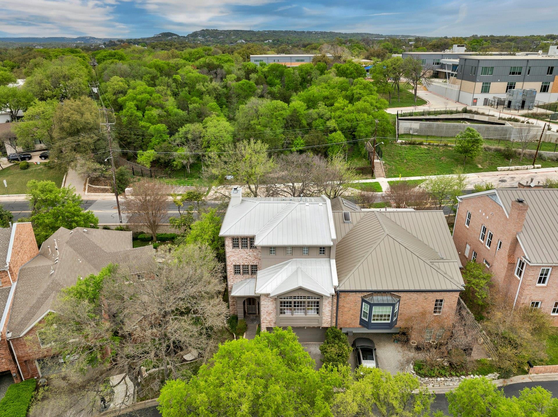 2712 Hillview Green Ln, Austin, TX 78703
