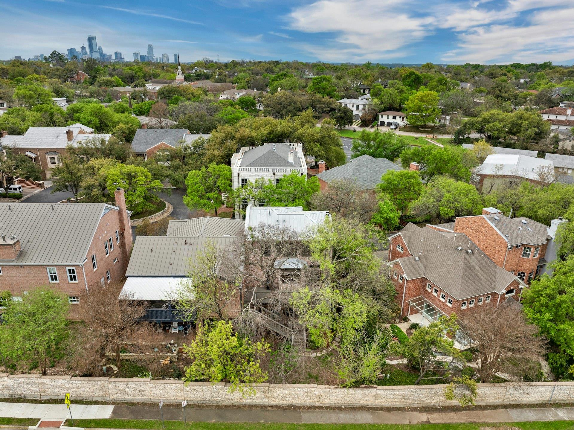2712 Hillview Green Ln, Austin, TX 78703