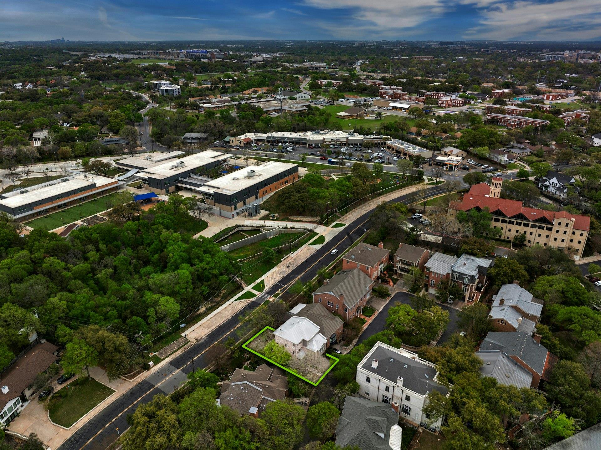 2712 Hillview Green Ln, Austin, TX 78703