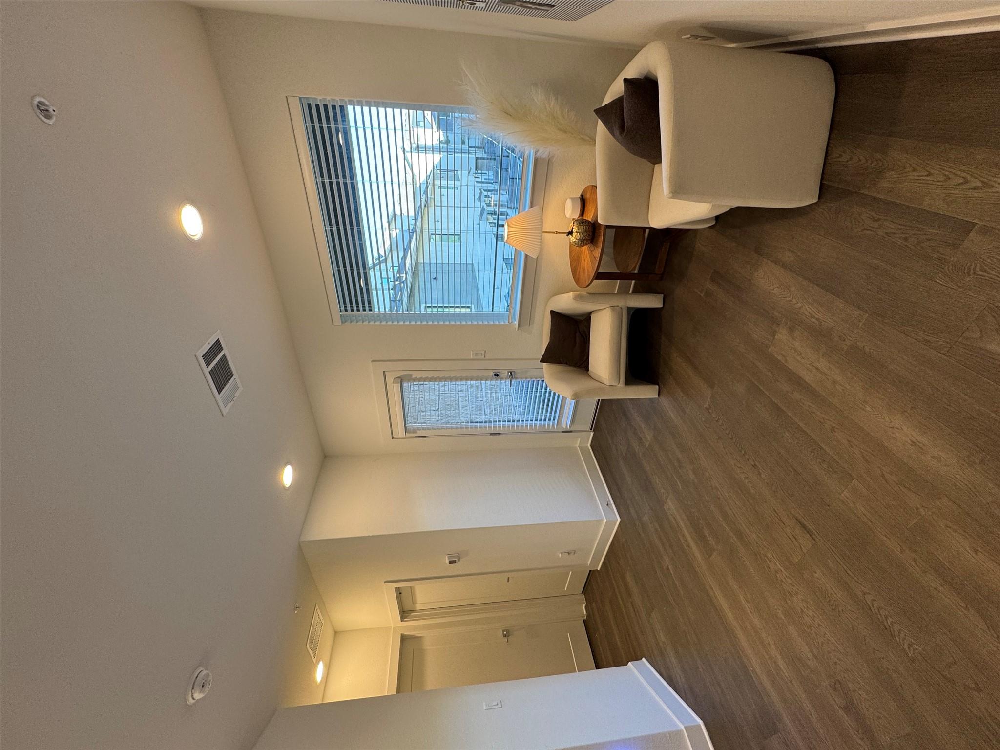 2050 Lohmans Spur # 702, Lakeway, TX 78734