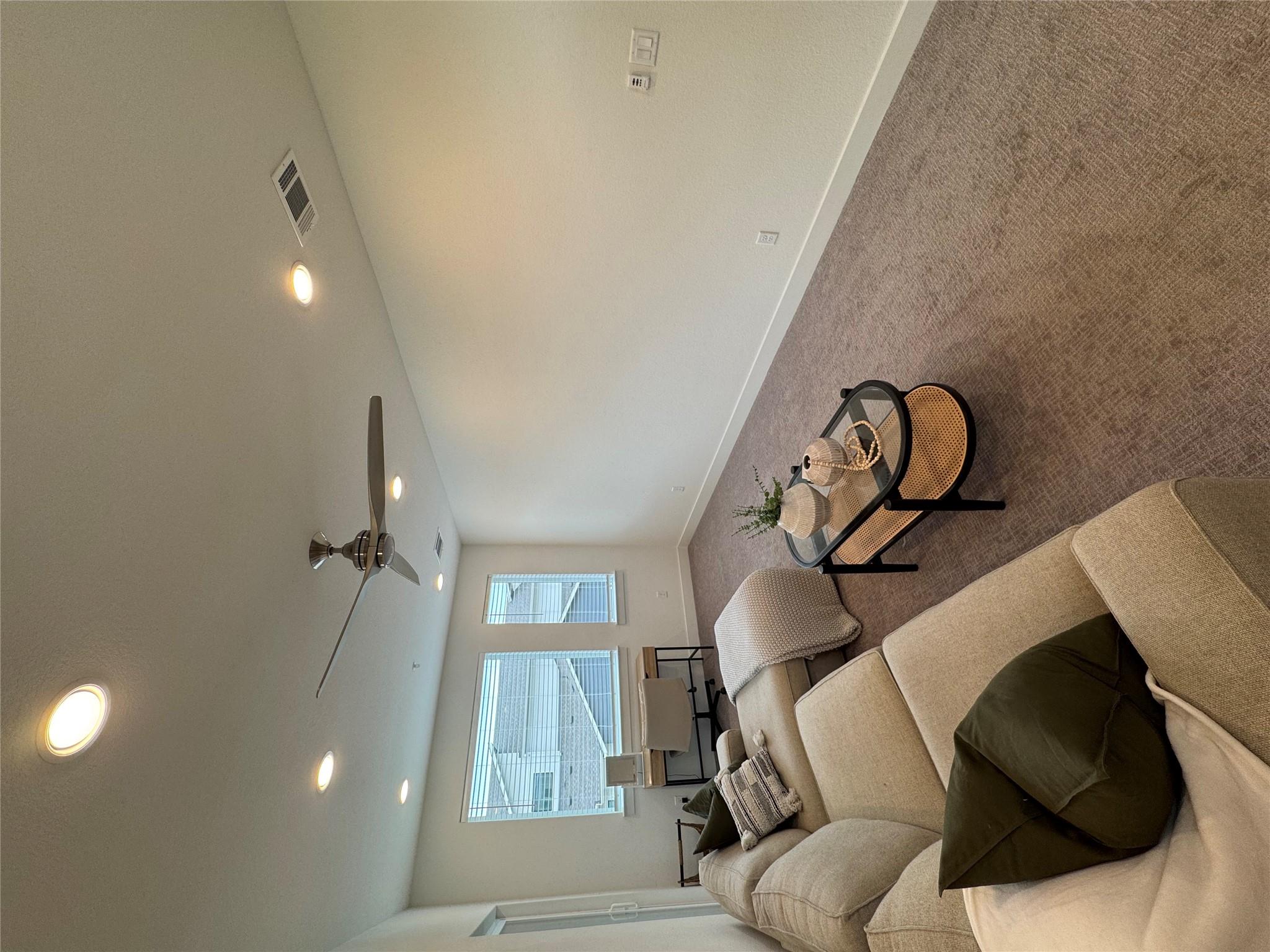 2050 Lohmans Spur # 702, Lakeway, TX 78734