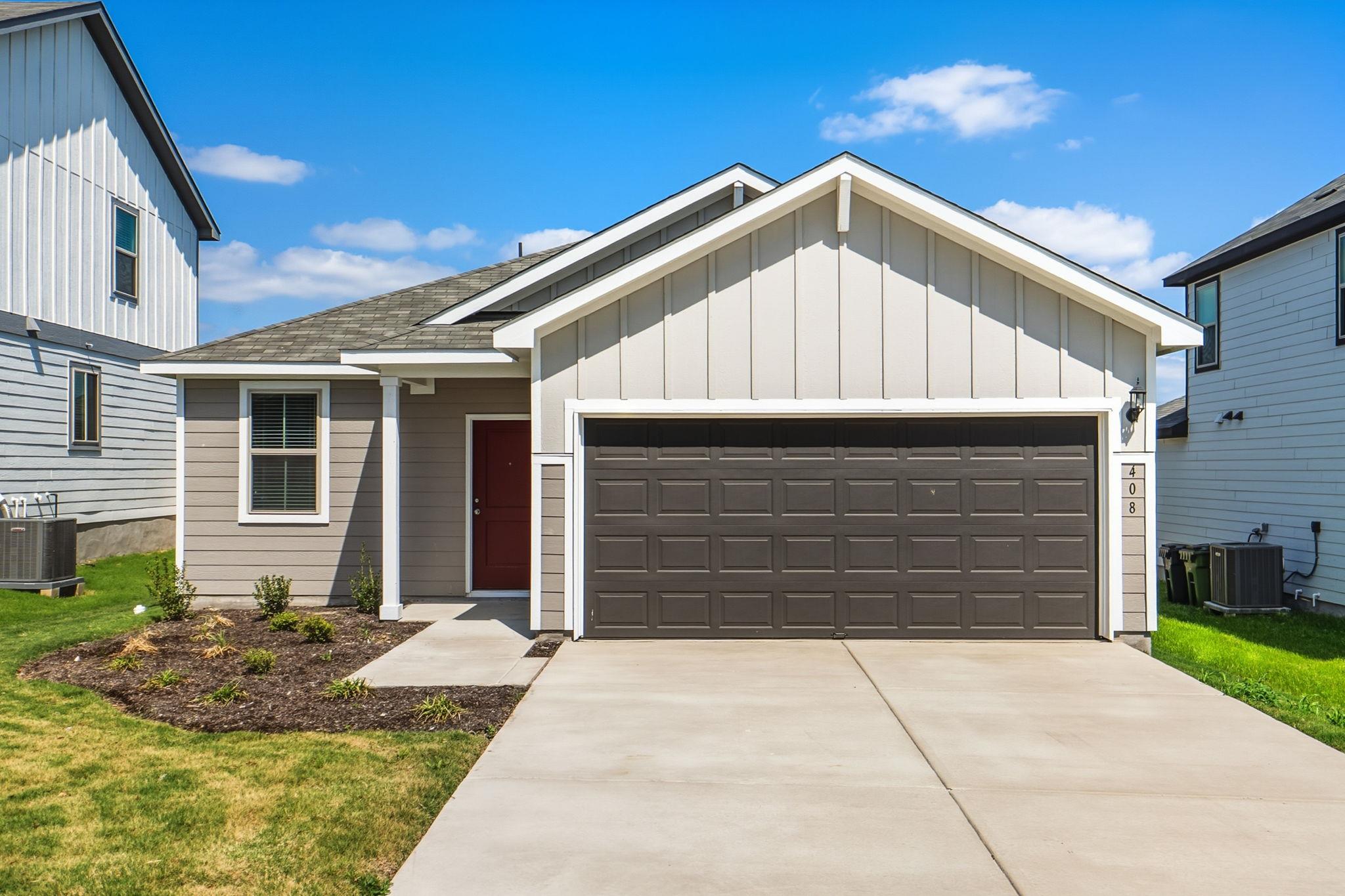 408 Paradise Canyon Dr, Jarrell, TX 76537