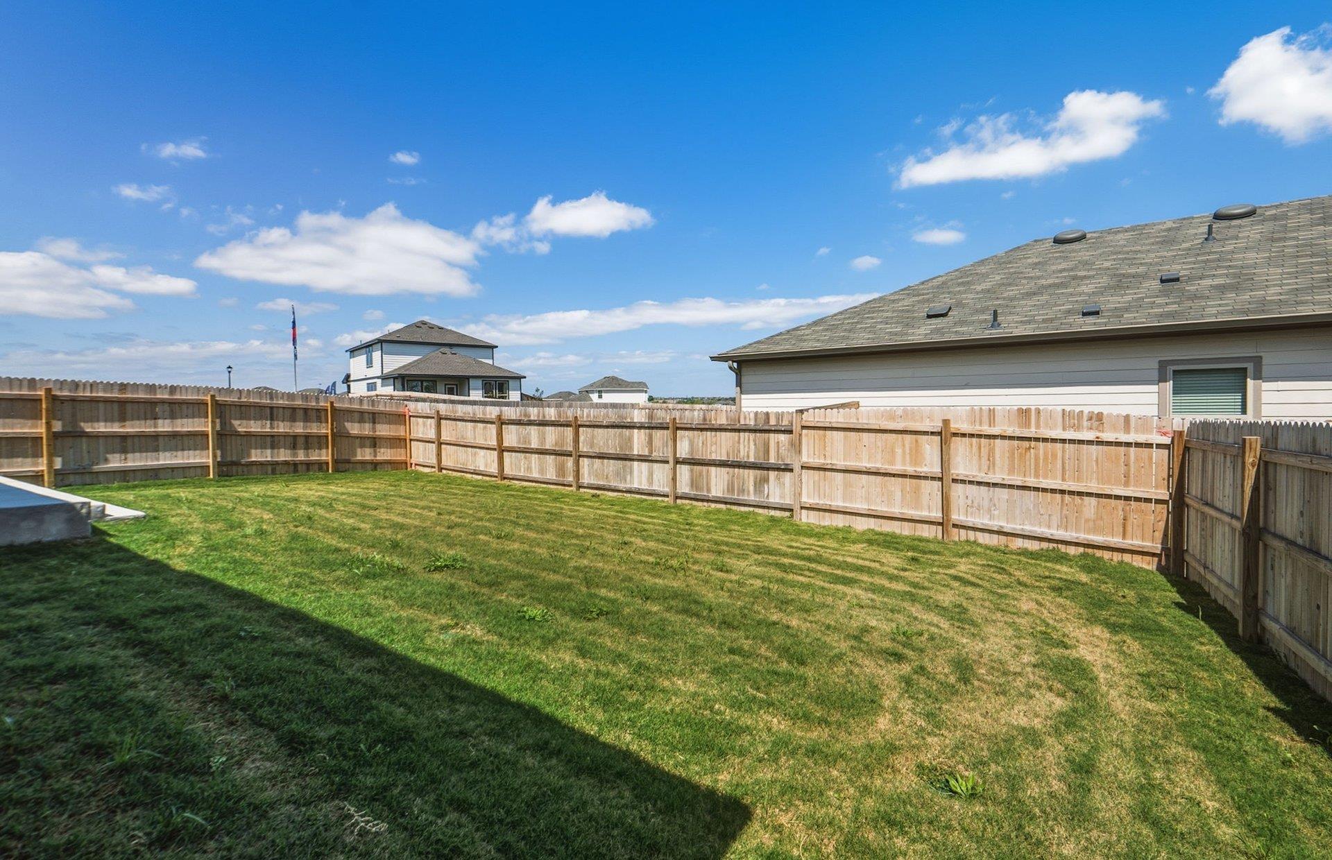 408 Paradise Canyon Dr, Jarrell, TX 76537