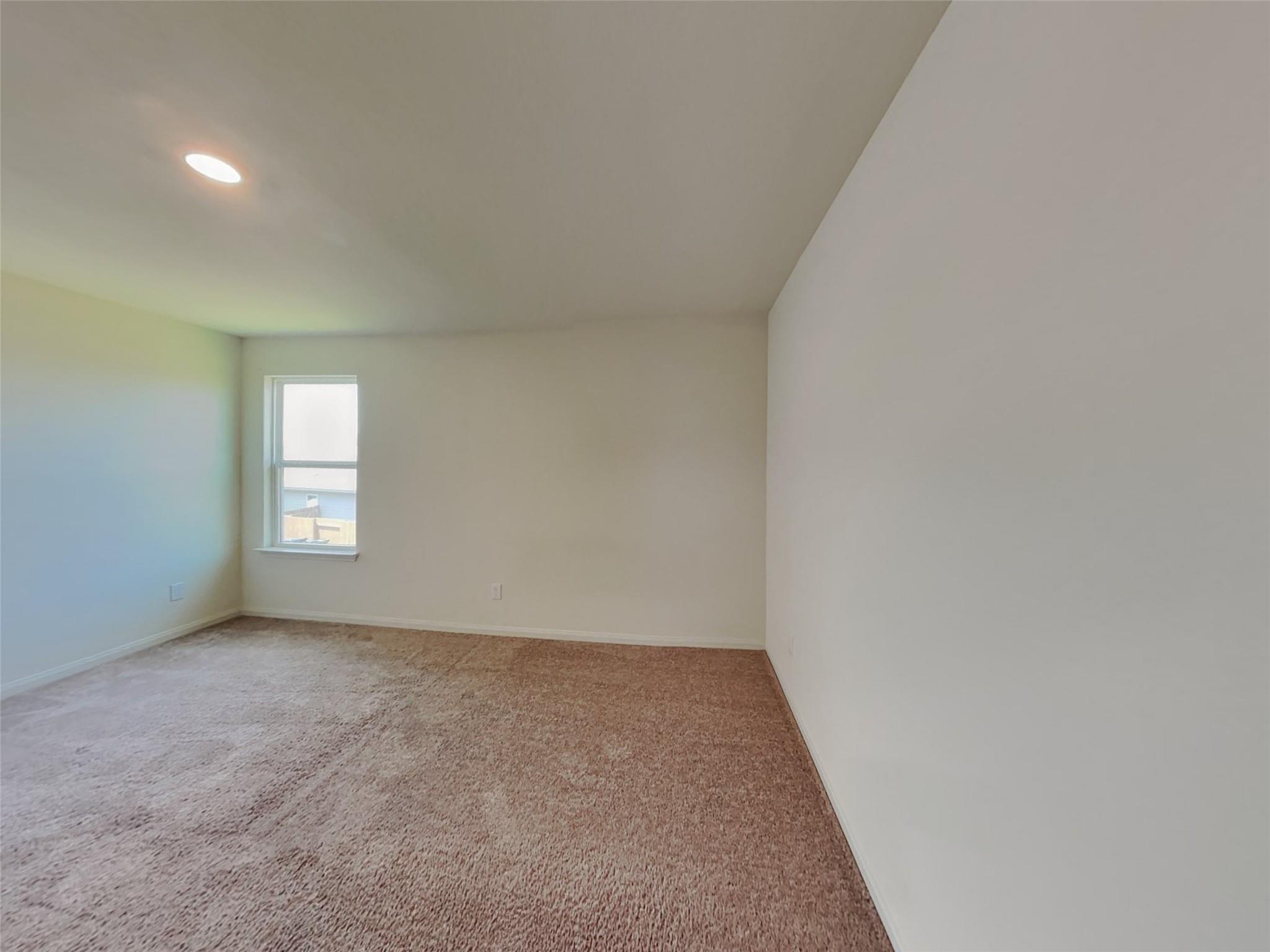 105 Pettigrew Ct, Jarrell, TX 76537