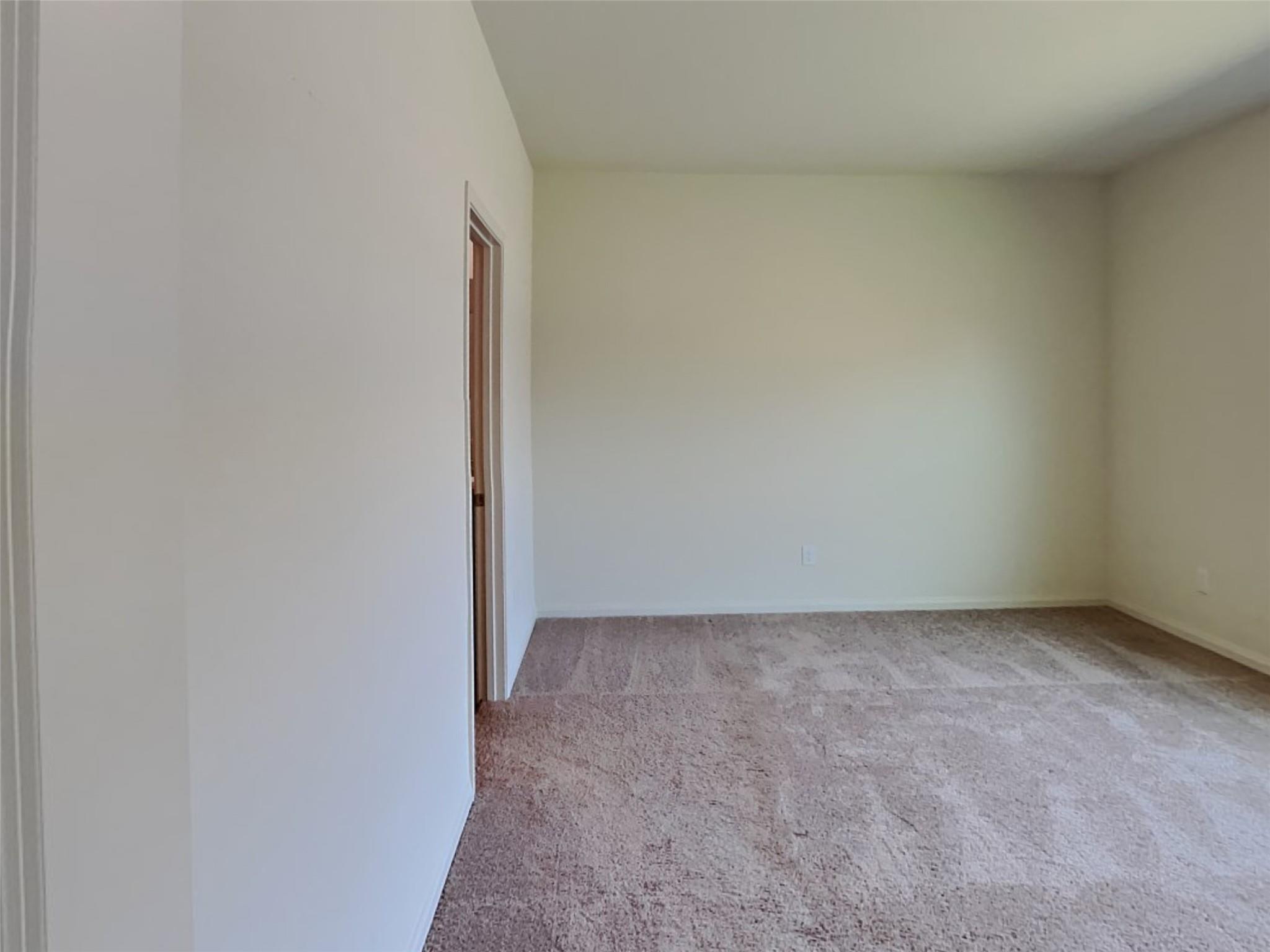 105 Pettigrew Ct, Jarrell, TX 76537