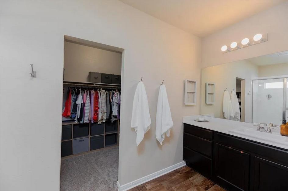 652 Donegal Ln, Georgetown, TX 78626