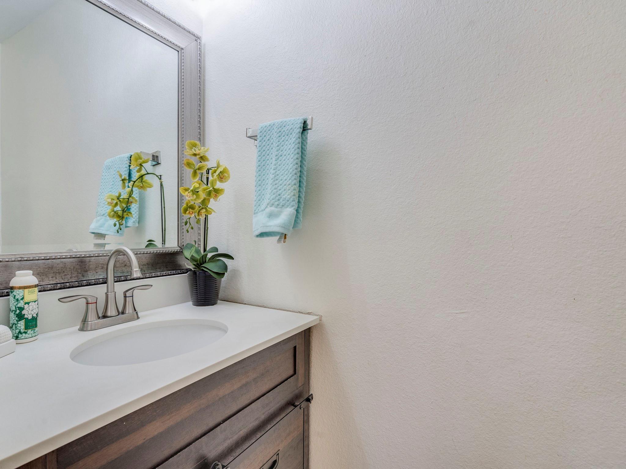 824 Whitehall Dr, Pflugerville, TX 78660