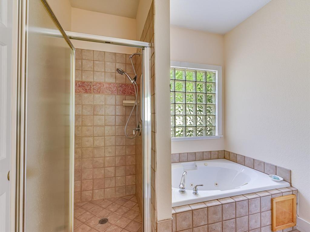 3 Springwood Cir, Wimberley, TX 78676