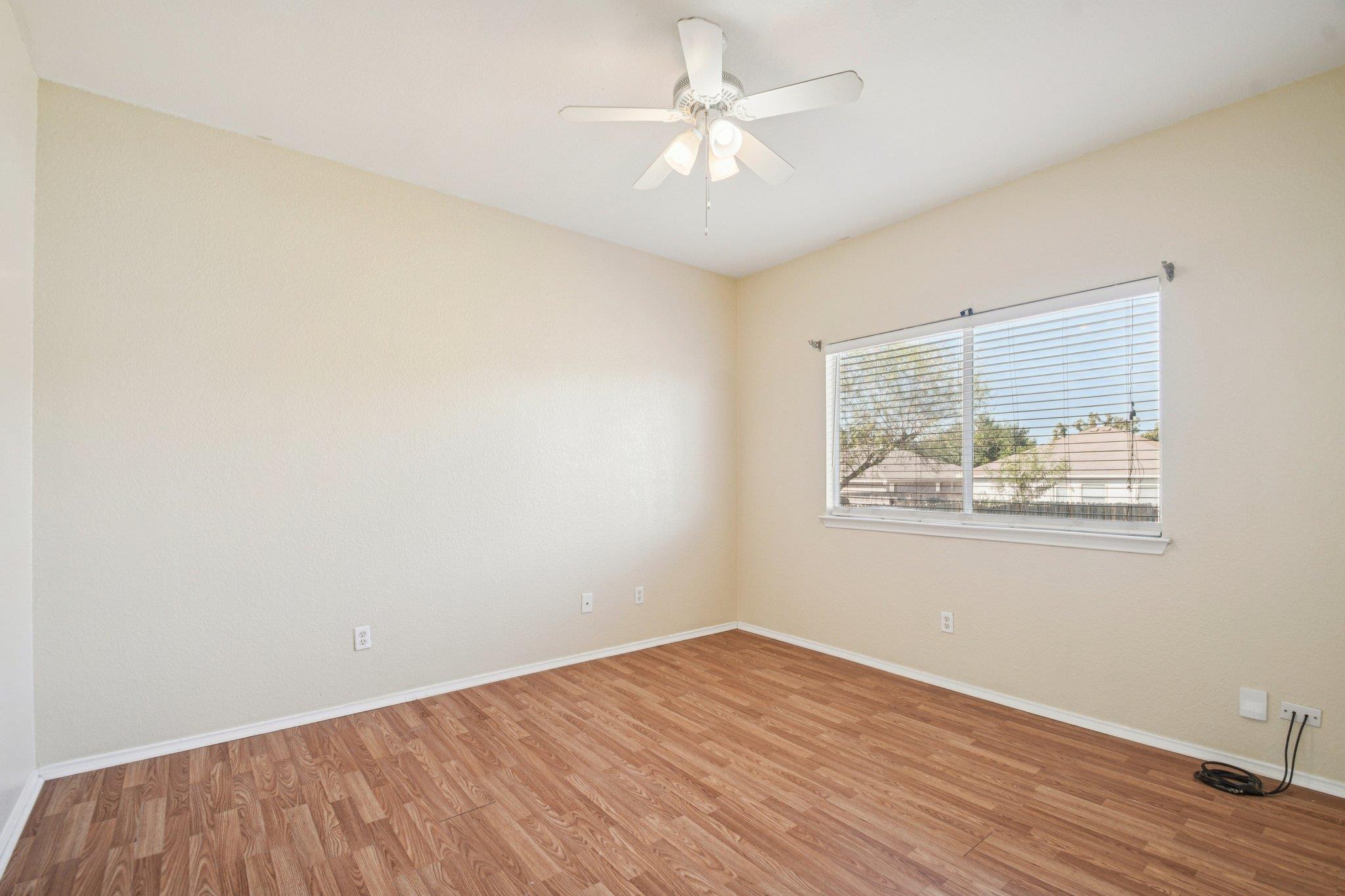 106 Cavalry Trl, Elgin, TX 78621