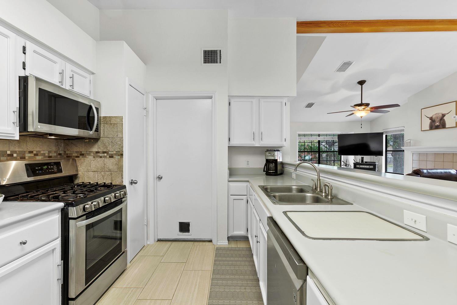 10406 Sentenal Dr, Austin, TX 78748