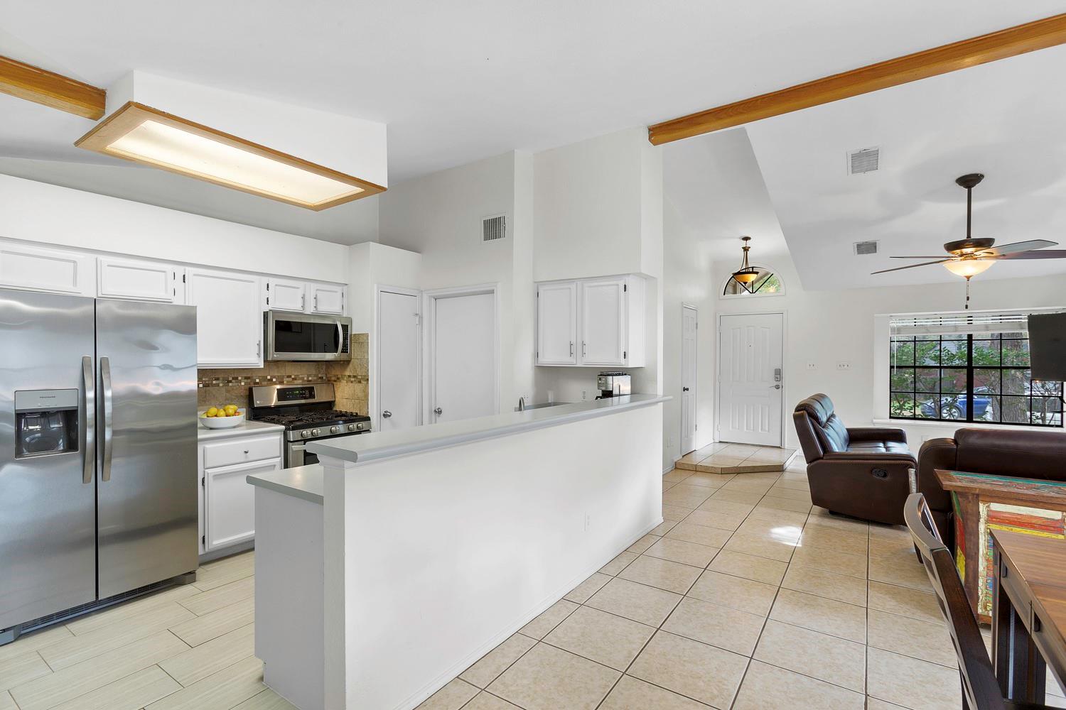 10406 Sentenal Dr, Austin, TX 78748