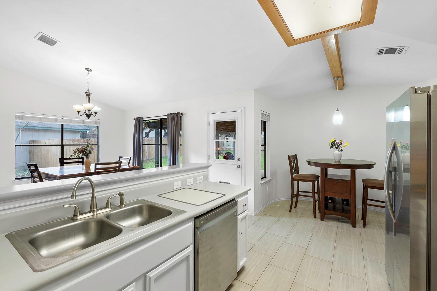 10406 Sentenal Dr, Austin, TX 78748