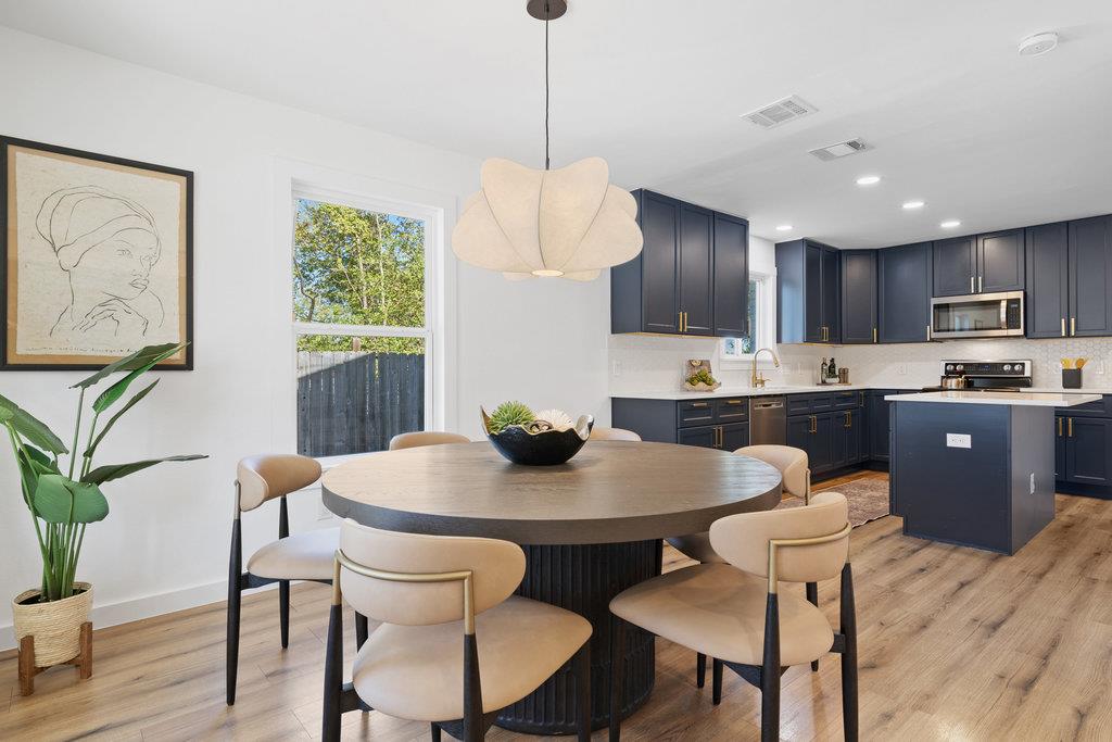 1505 Summit St, Austin, TX 78741