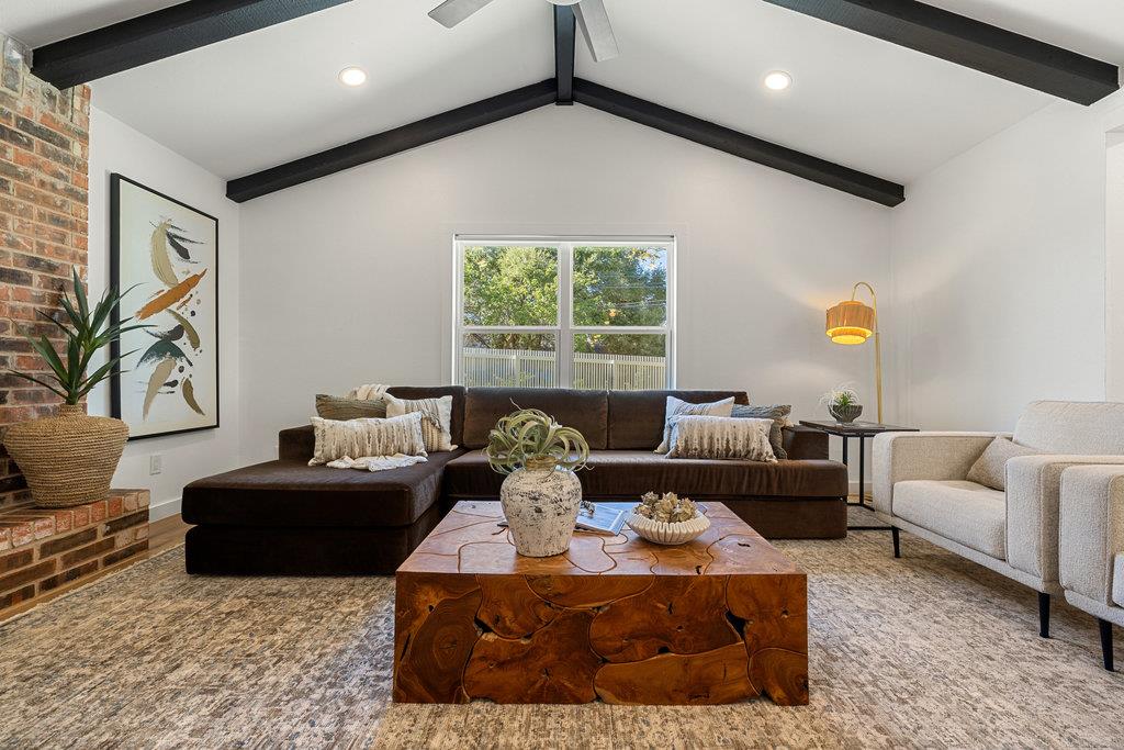 1505 Summit St, Austin, TX 78741