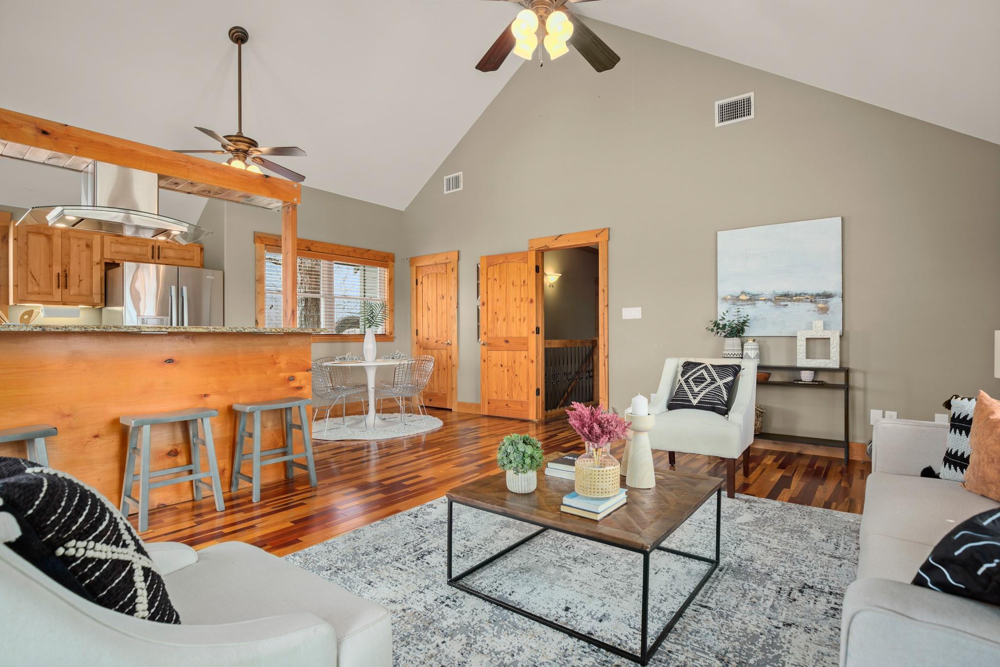 912 E E. 51st St, Austin, TX 78751