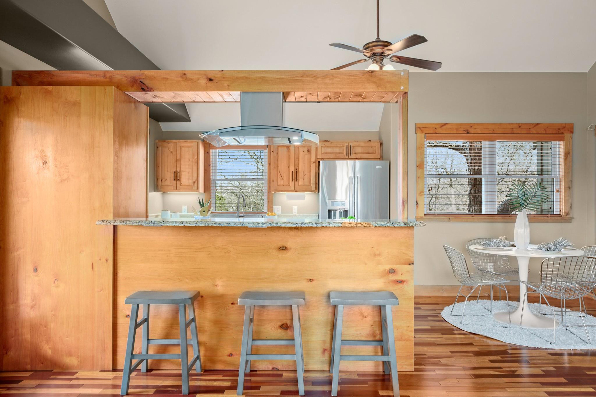 912 E E. 51st St, Austin, TX 78751