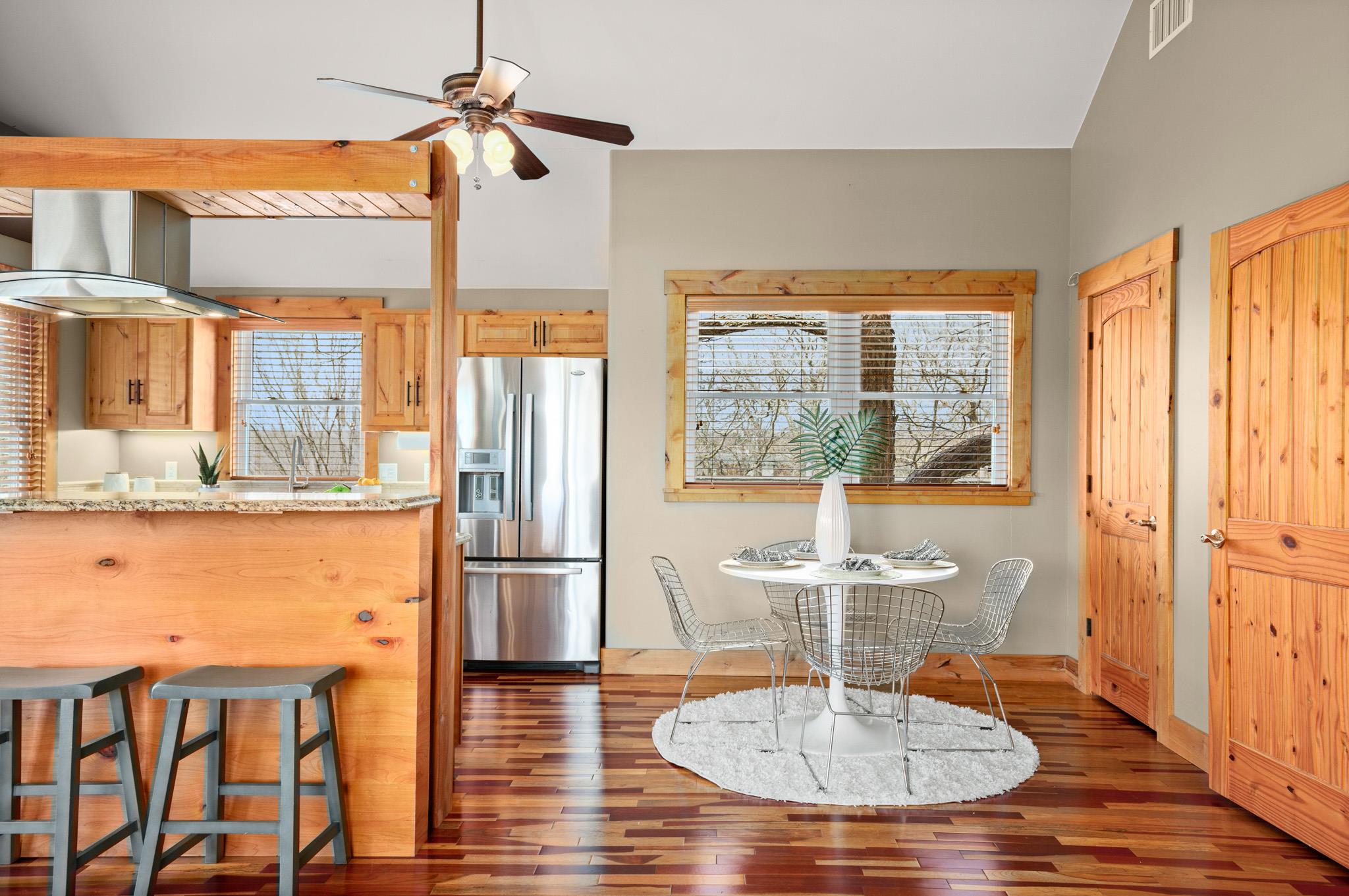 912 E E. 51st St, Austin, TX 78751