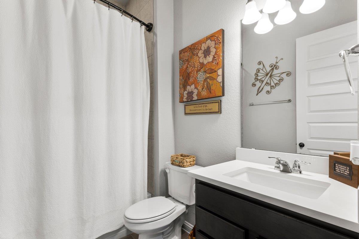 4212 Dutchman Dr, Pflugerville, TX 78660