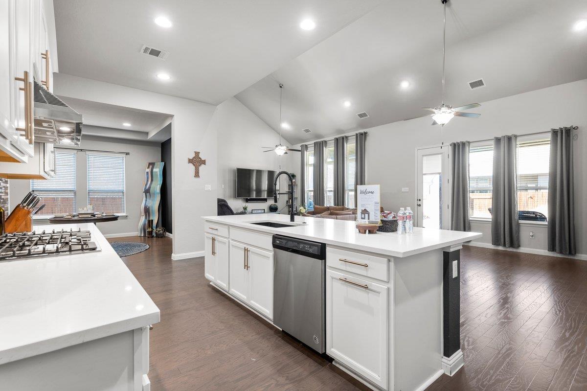 4212 Dutchman Dr, Pflugerville, TX 78660