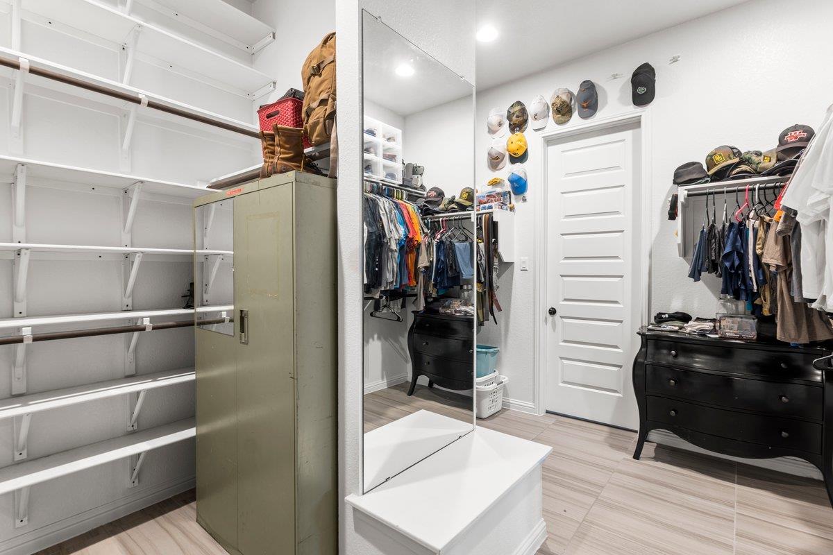 4212 Dutchman Dr, Pflugerville, TX 78660