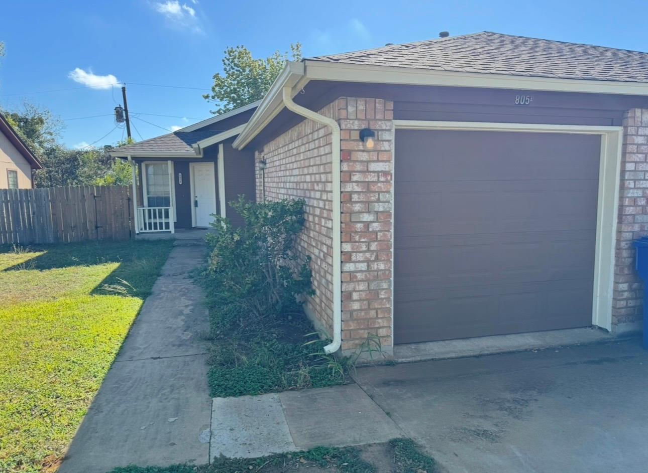 805 Lexington Rd # A, Elgin, TX 78621