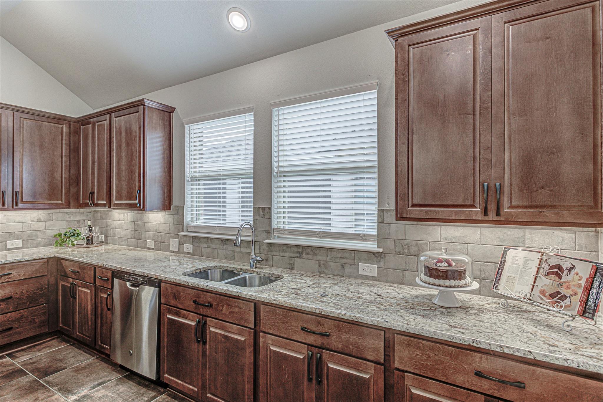 5121 Lunata Way, Round Rock, TX 78665