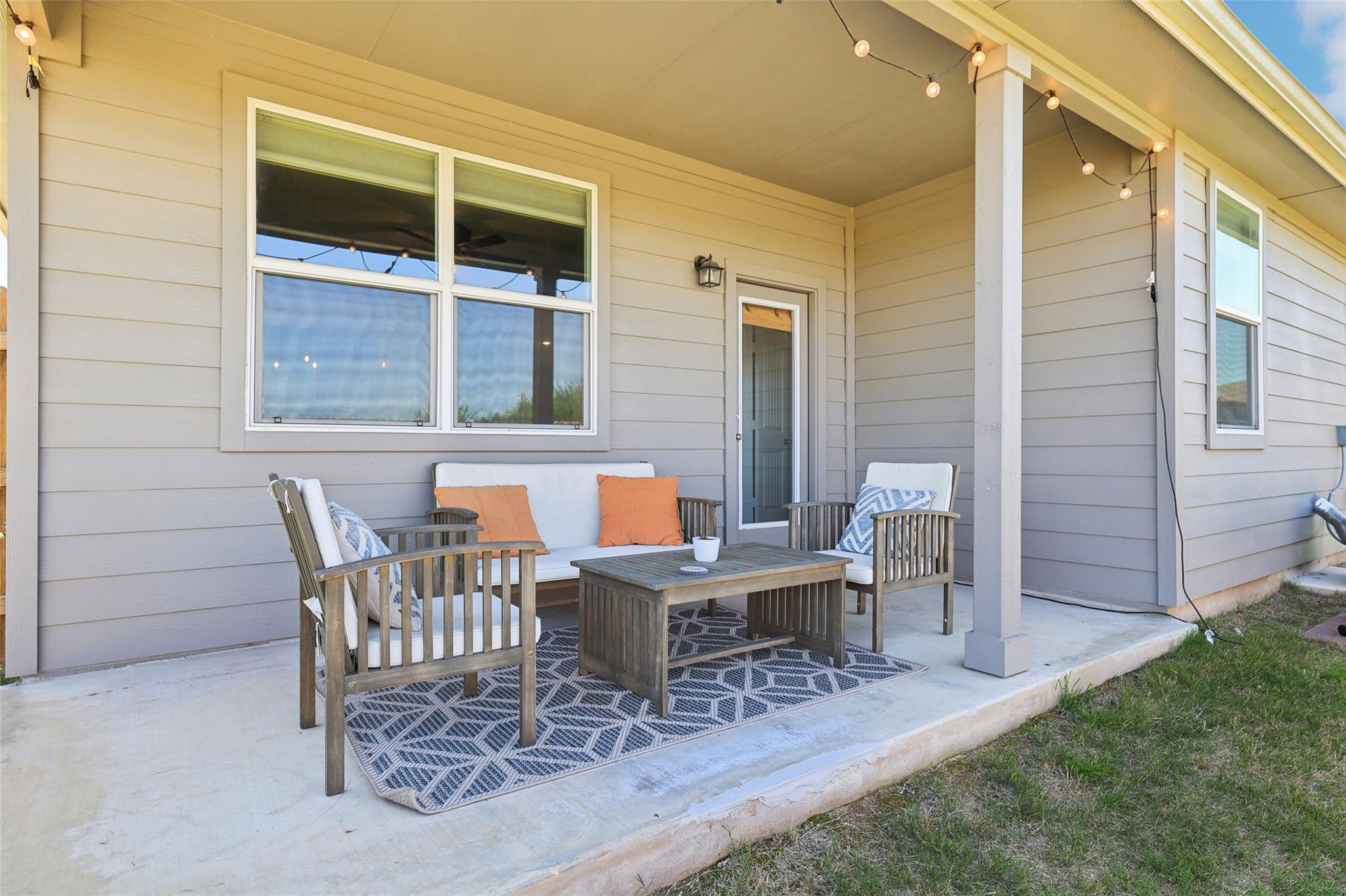 353 Cherry Laurel Ln, Kyle, TX 78640