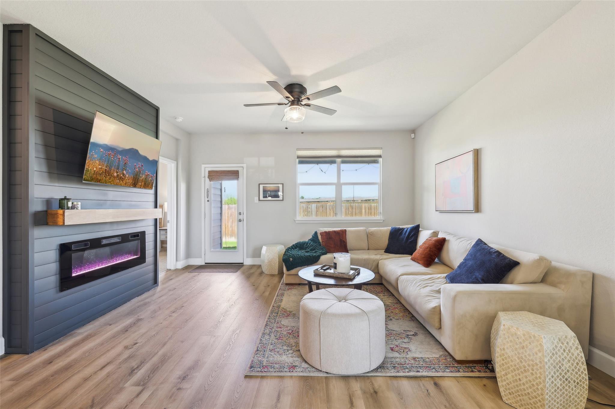 353 Cherry Laurel Ln, Kyle, TX 78640