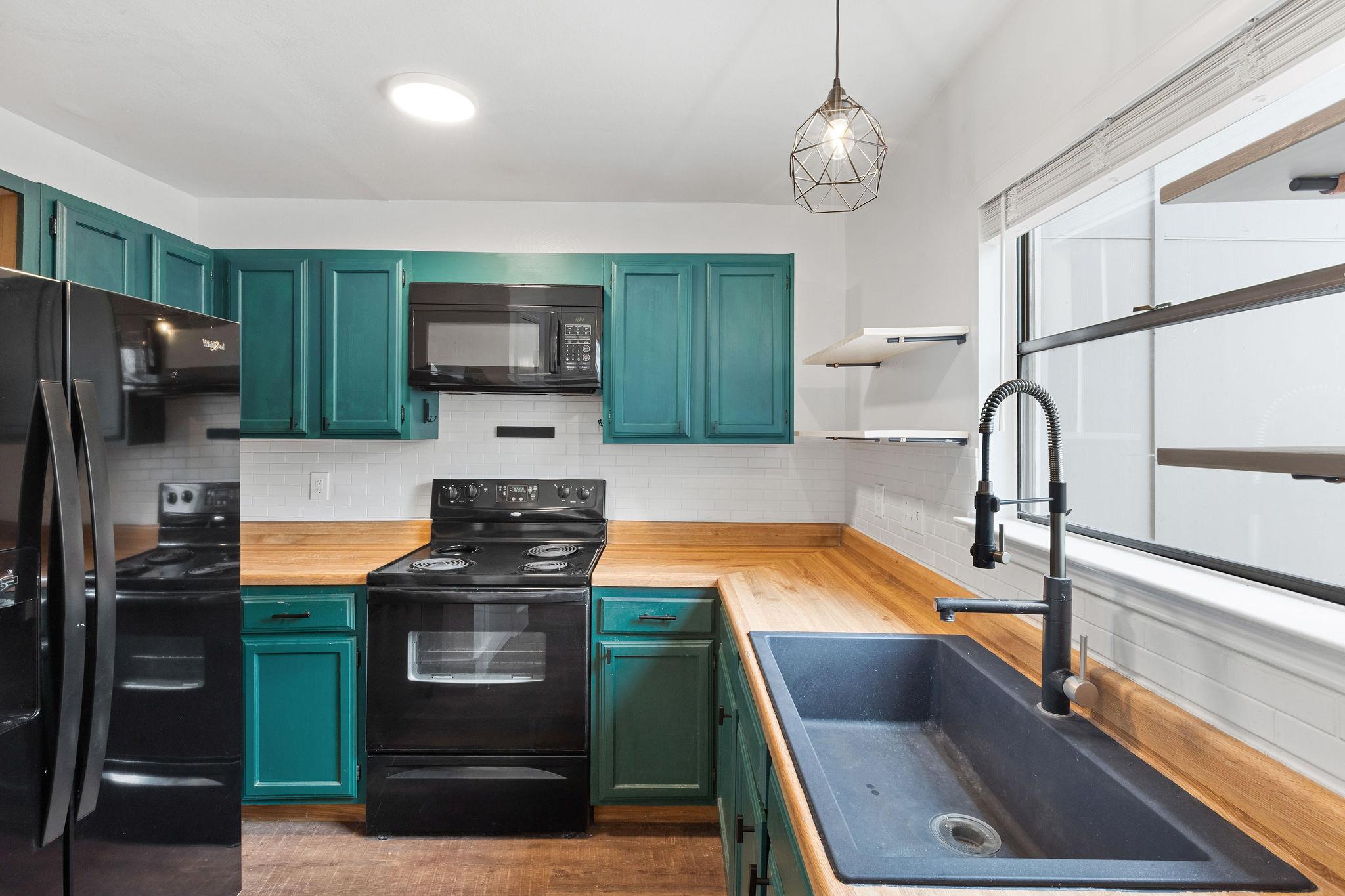 1712 Timber Ridge Rd, Austin, TX 78741