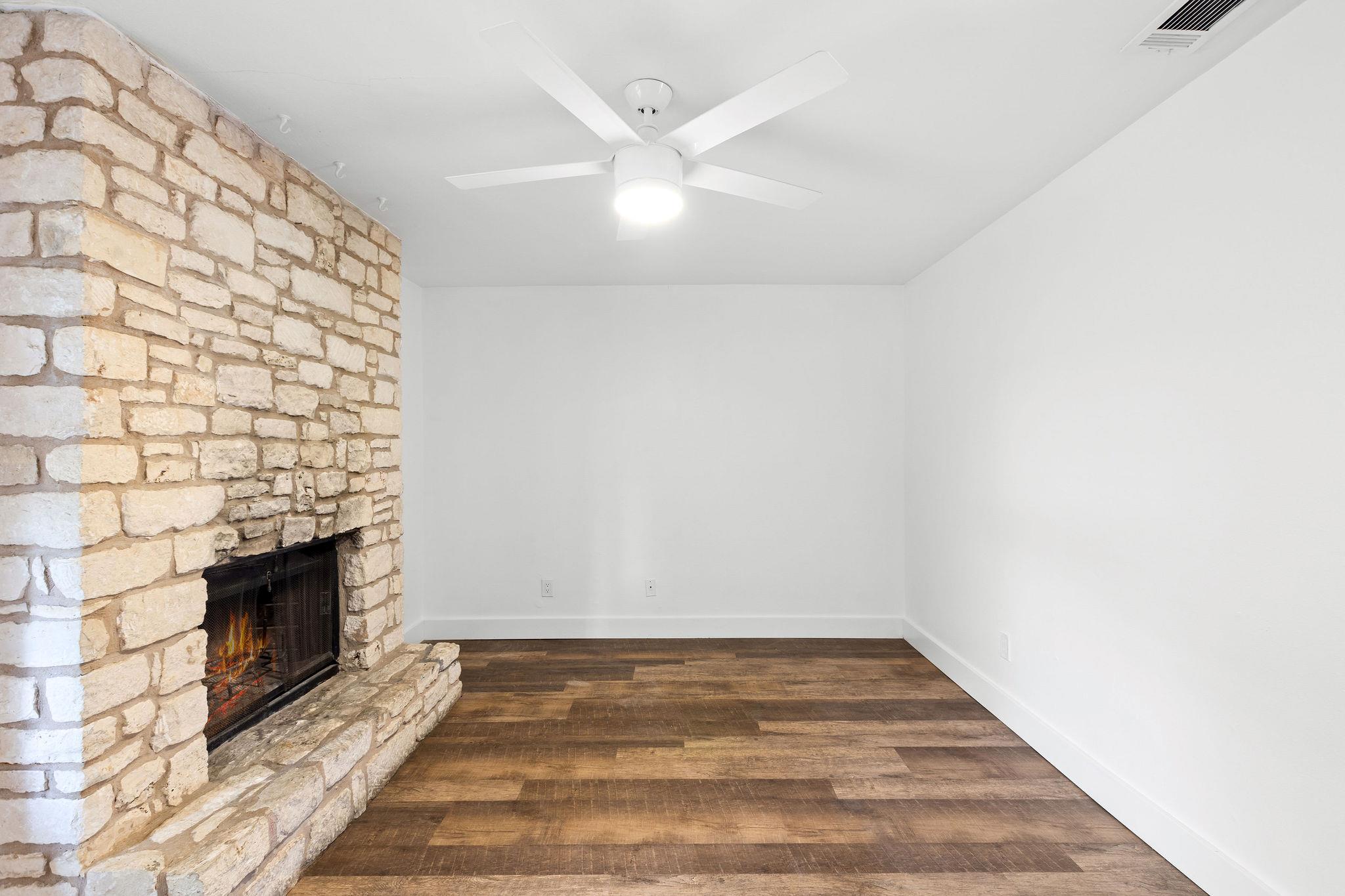 1712 Timber Ridge Rd, Austin, TX 78741