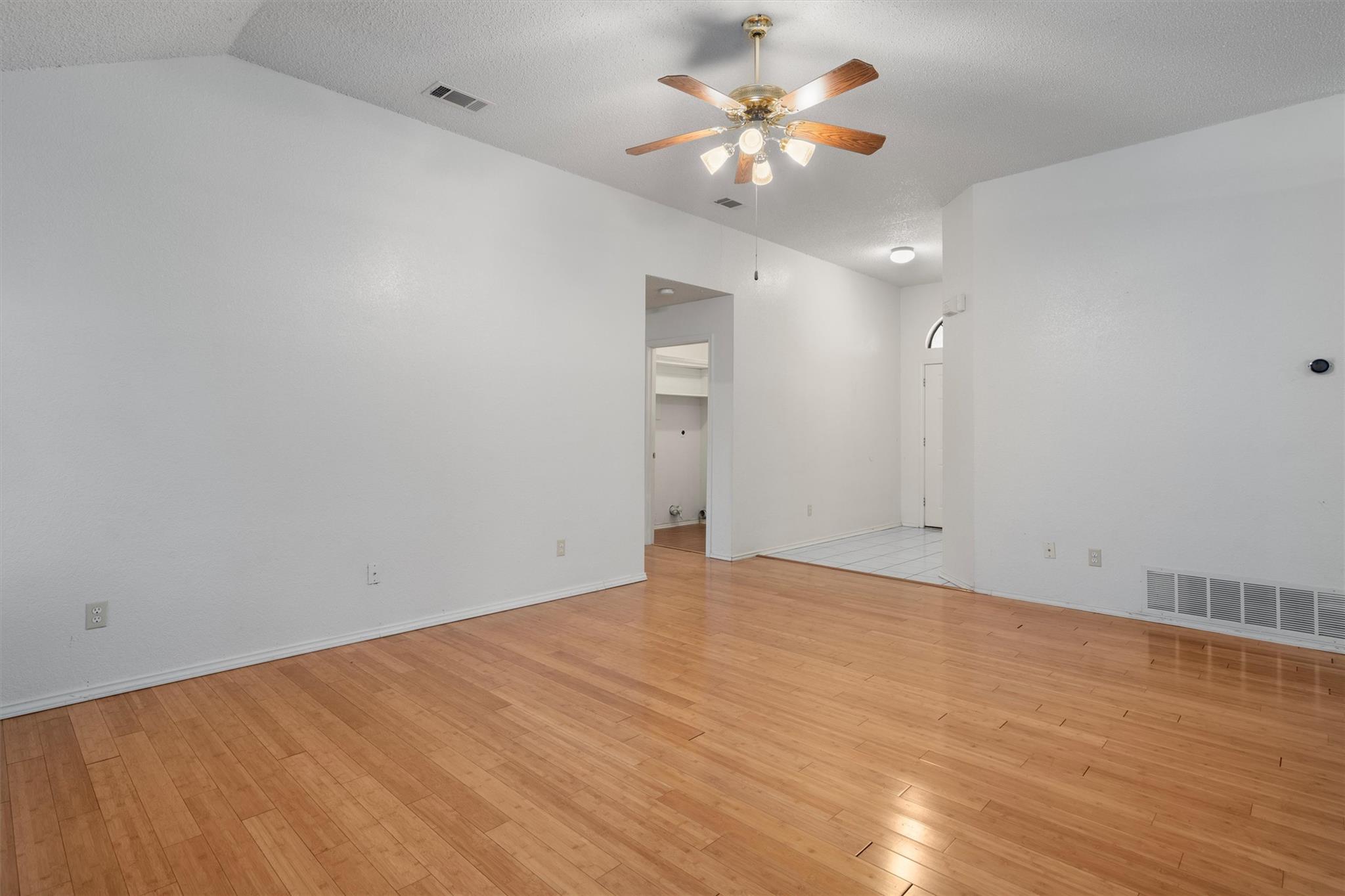 5004 Lindsey Dr, Killeen, TX 76542