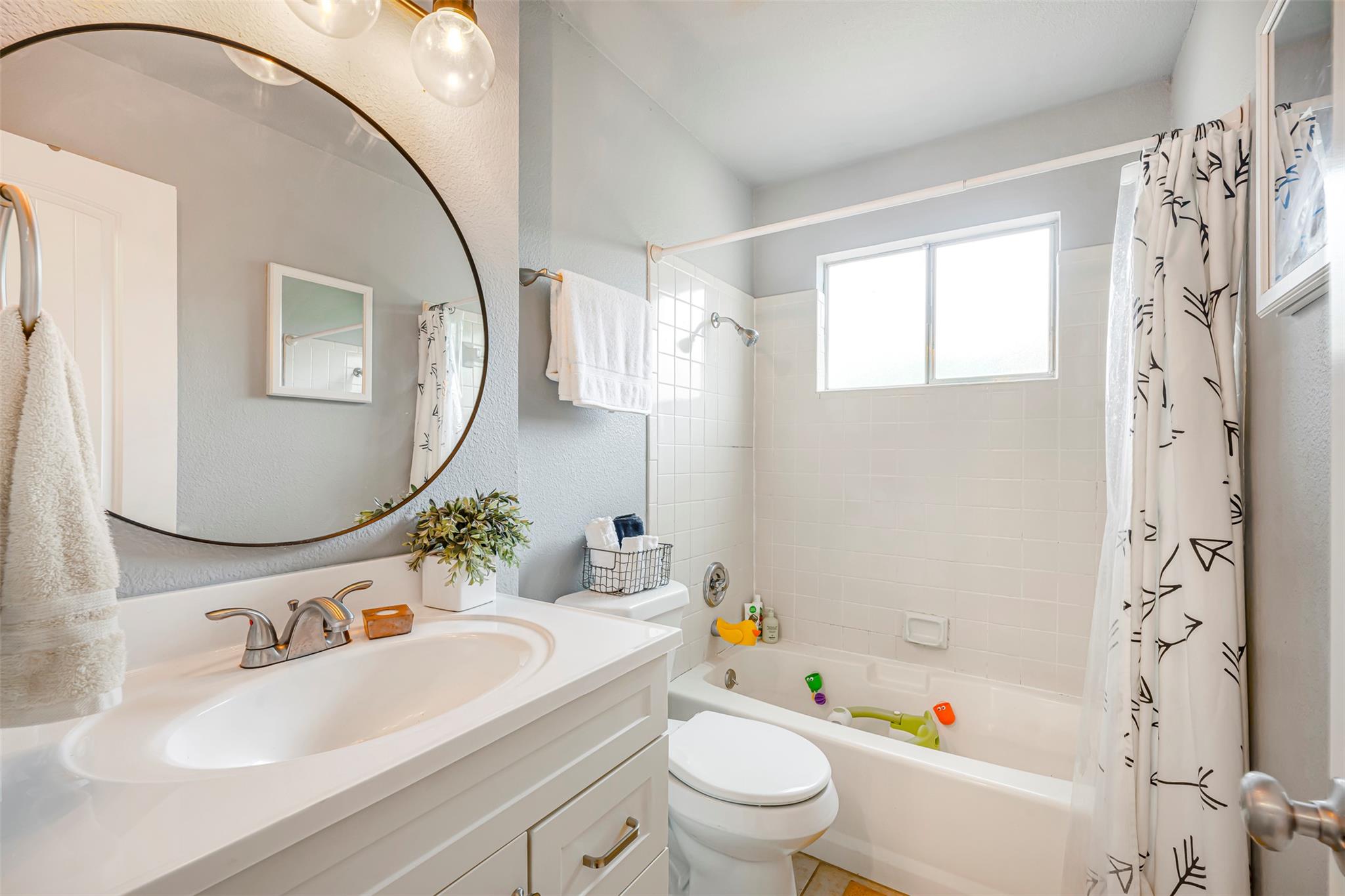 1906 Garden Villa Dr, Georgetown, TX 78628