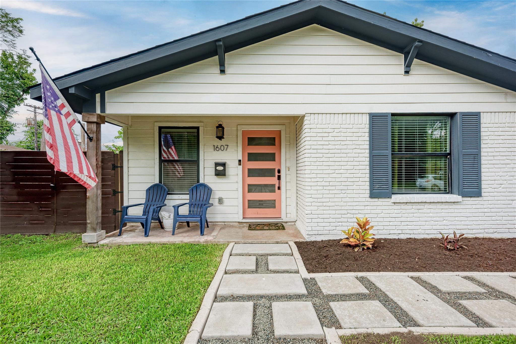 1607 Sweetbriar Ave, Austin, TX 78723