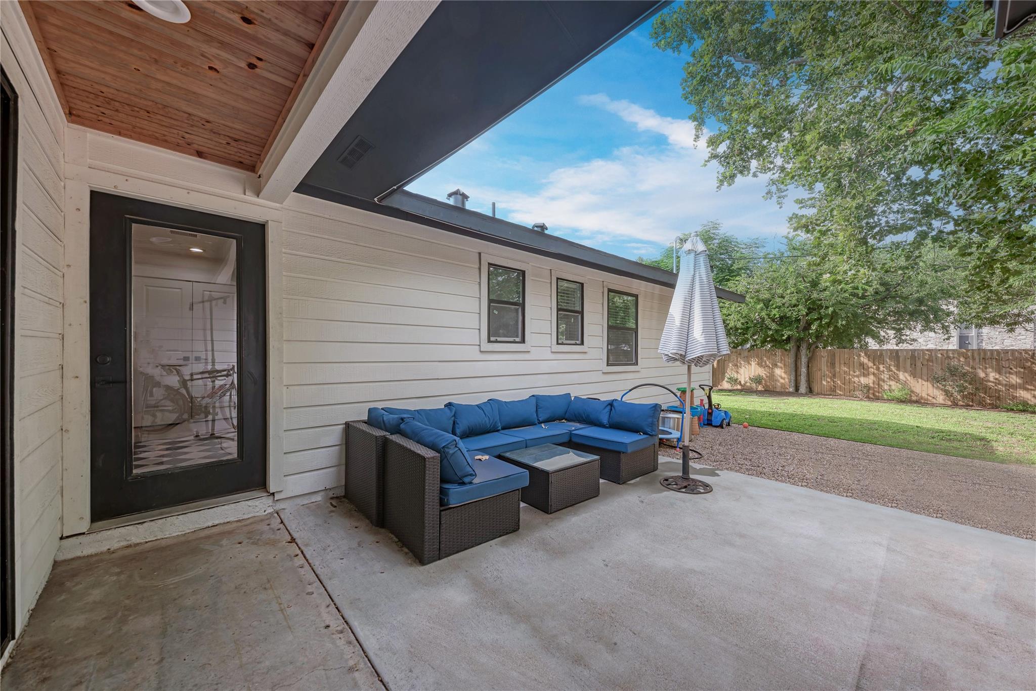 1607 Sweetbriar Ave, Austin, TX 78723